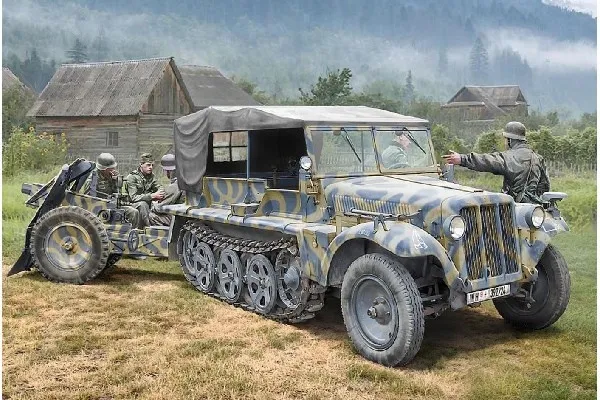 Alternativ bild 0 för 1:35 Kfz. 10 DEMAG D7 with 7,5cm Le. IG 18 + crew