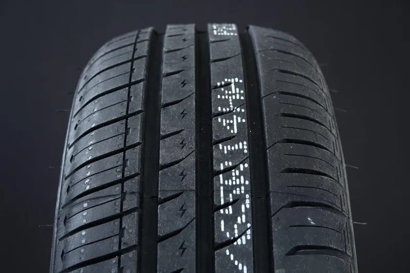 Bild 2 för 175/65R13 SAILUN ATREZZO ECO