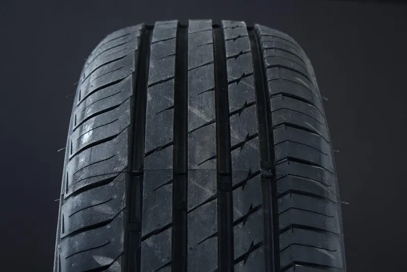 Bild 2 för 185/55R14 SAILUN ATREZZO ELITE