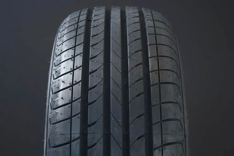 Bild 2 för 225/65R17 LINGLONG GREENMAX HP010