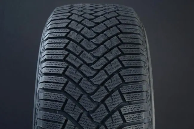 Bild 1 för 235/50R18 GOODYEAR ULTRA GRIP ICE 3 FRIKTION
