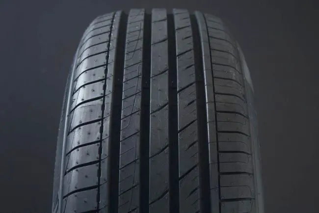 Bild 1 för 235/50R18 LANDSAIL RAPIDDRAGON SUV