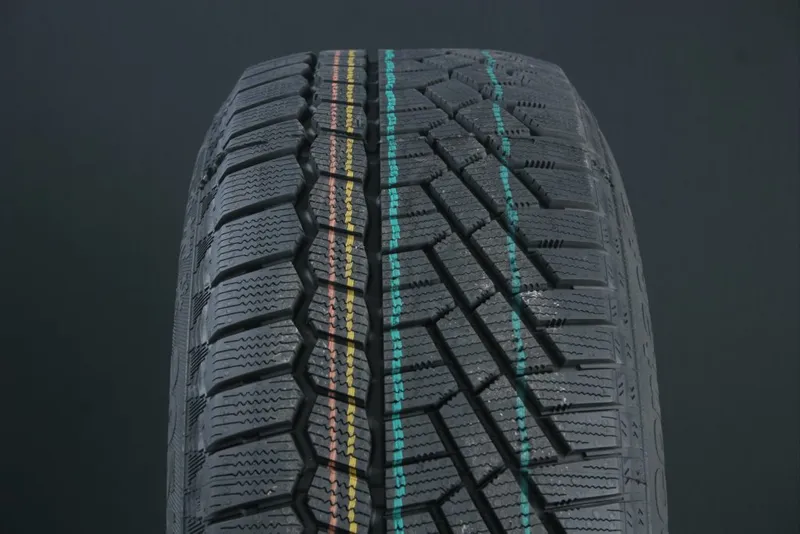 Bild 2 för 235/55R19 GISLAVED SOFTFROST 200 FRIKTION