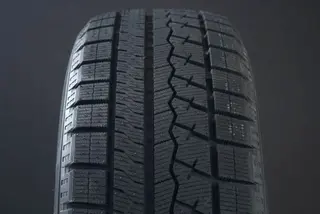 Produktfoto för 245/45R18 SAILUN ICE BLAZER ARCTIC FRIKTION