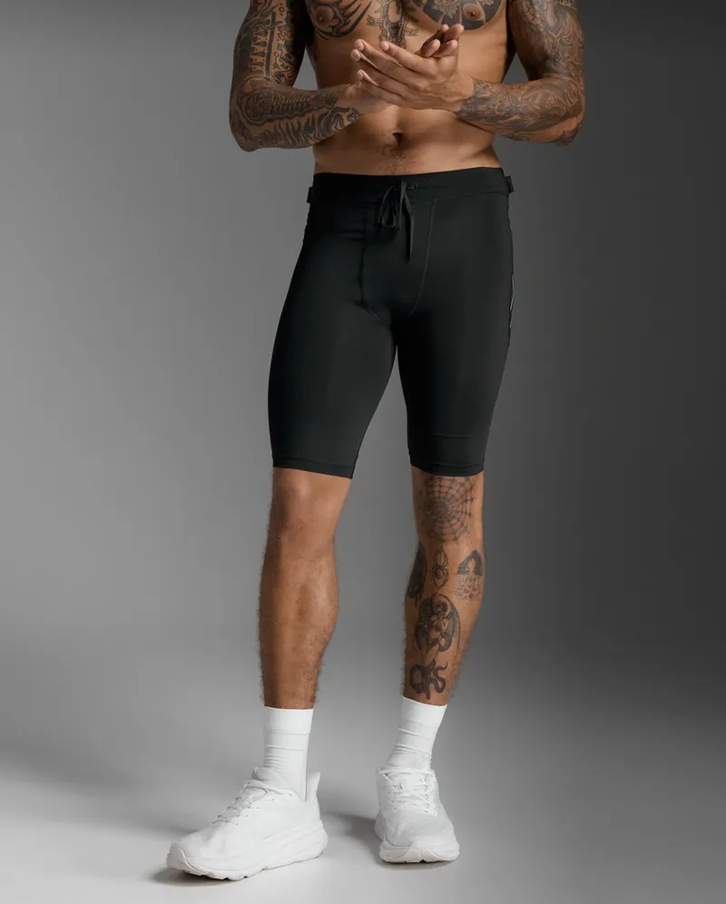 Bild 2 för 2XU Aero Mesh Compression Shorts Black/Silver Reflective