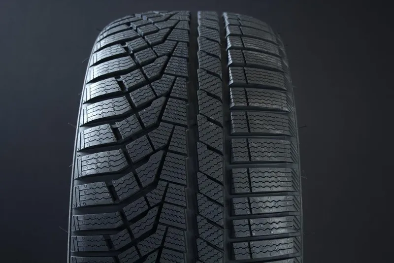 Bild 2 för 315/35R20 SAILUN ICE BLAZER ALPINE EVO FRIKTION