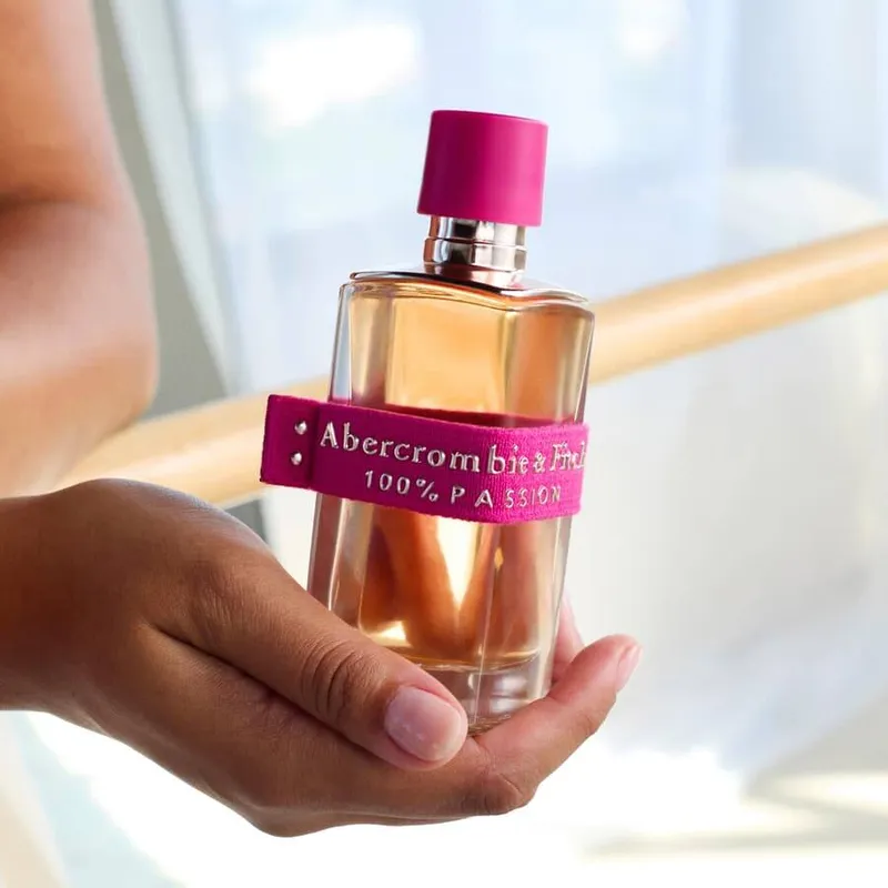 Bild 7 för Abercrombie & Fitch 100% Passion Women Eau de Parfum - 100 ml