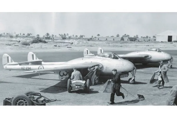 Alternativ bild 0 för AIRFIX De Havilland Vampire FB.5/FB.9