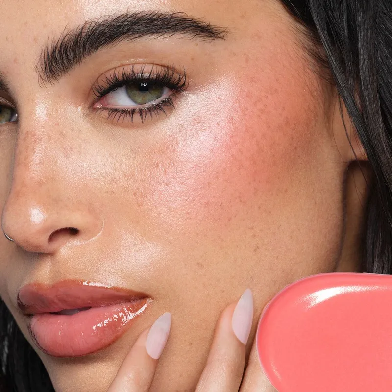 Bild 9 för Anastasia Beverly Hills Blurring Serum Blush Hibiscus 9,5 ml