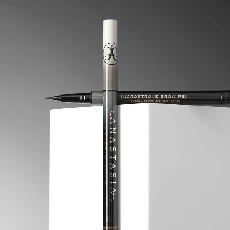 Bild 4 för Anastasia Beverly Hills Microstroke Brow Pen Soft Brown 0,5ml