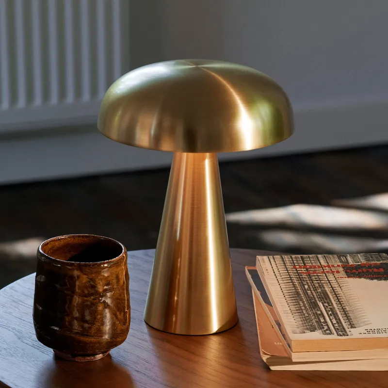 Bild 1 för &Tradition - Como SC53 Portable Bordslampa Brass &Tradition