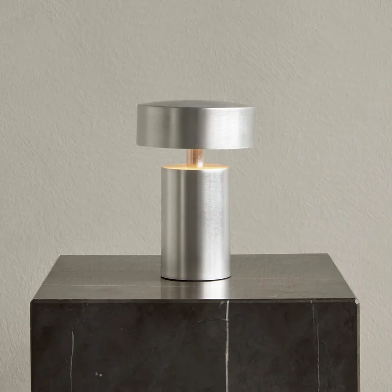 Bild 3 för Audo Copenhagen - Column Portable Bordslampa Aluminium Audo Copenhagen