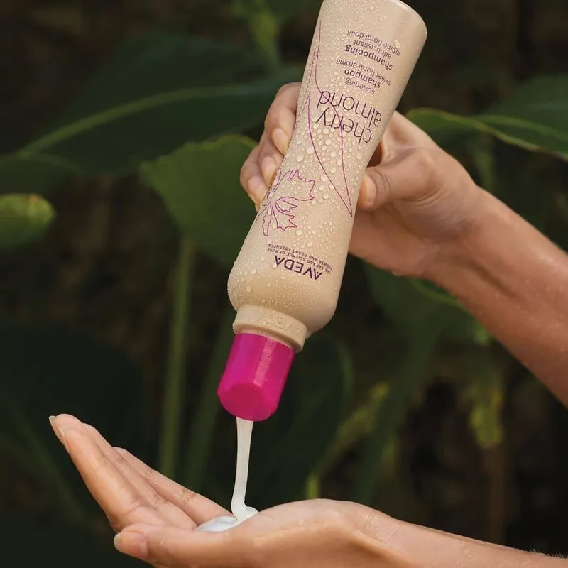 Bild 3 för Aveda Cherry Almond Shampoo 250 ml