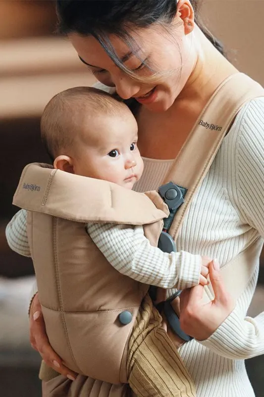 Bild 2 för BabyBjörn Bärsele Mini Vävd (Beige)