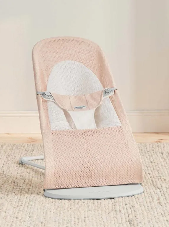 Bild 2 för Babybjörn Balance Soft mesh, pärlemorosa/vit/grå ram, Pärlemorosa/vit/grå ram
