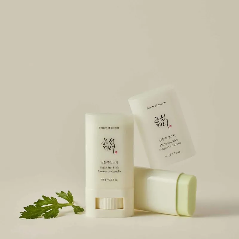 Bild 2 för Beauty of Joseon Matte Sun Stick SPF50+ PA++++ Mugwort + Camelia 18 g