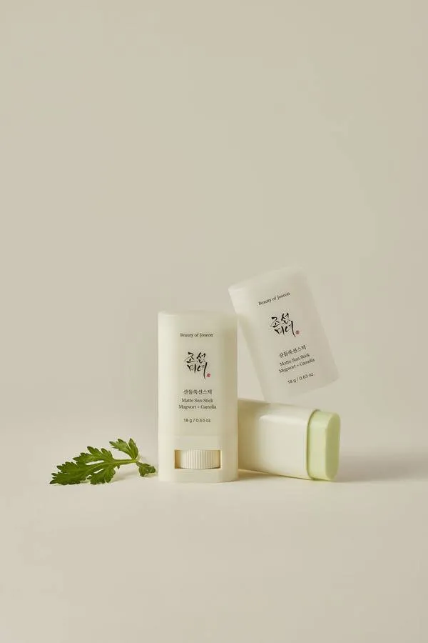Bild 3 för Beauty of Joseon Matte Sun Stick SPF50+ PA++++ Mugwort + Camelia 18 g