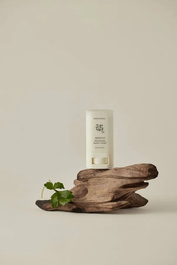 Bild 4 för Beauty of Joseon Matte Sun Stick SPF50+ PA++++ Mugwort + Camelia 18 g