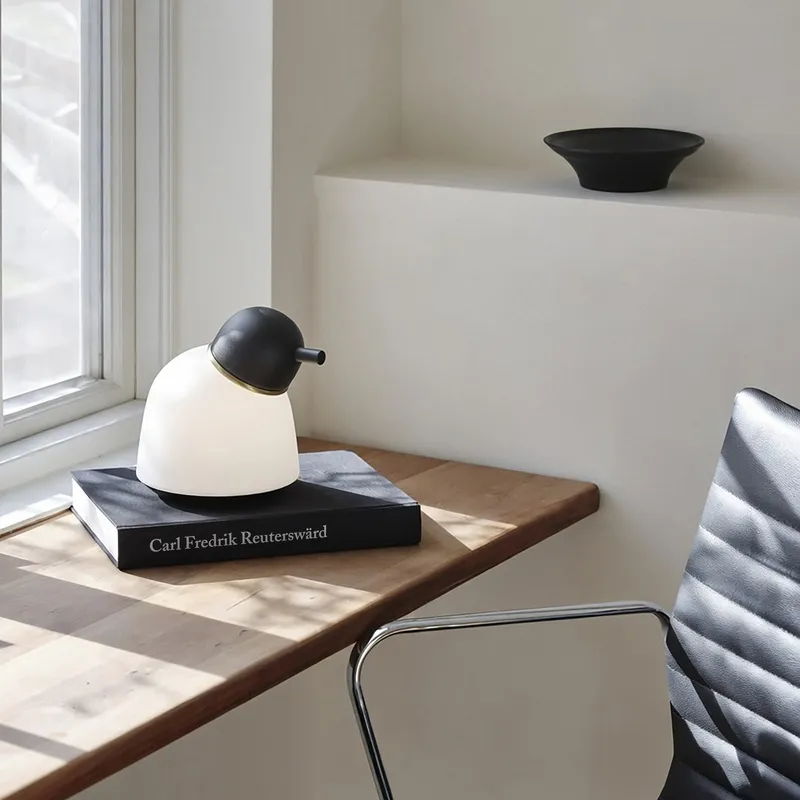 Bild 2 för Belid - Bird Bordslampa H21,5 Black/Brass/Opal Belid