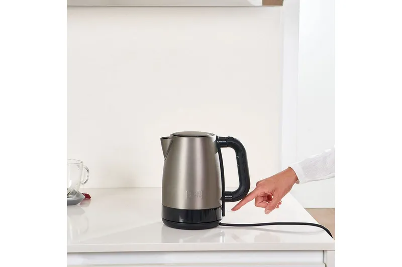 Bild 2 för BLACK+DECKER BXKE2201E - Vattenkokare - 1.7 liter - 2.2 kW - pantone 10394/black