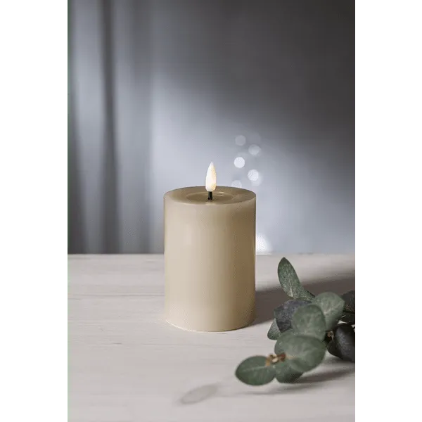 Bild 2 för Blockljus Flamme Flow Beige (Storlek: 7,5x12,5cm)