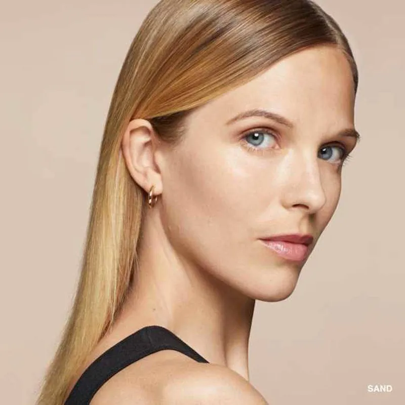 Bild 2 för Bobbi Brown Skin Concealer Stick Sand