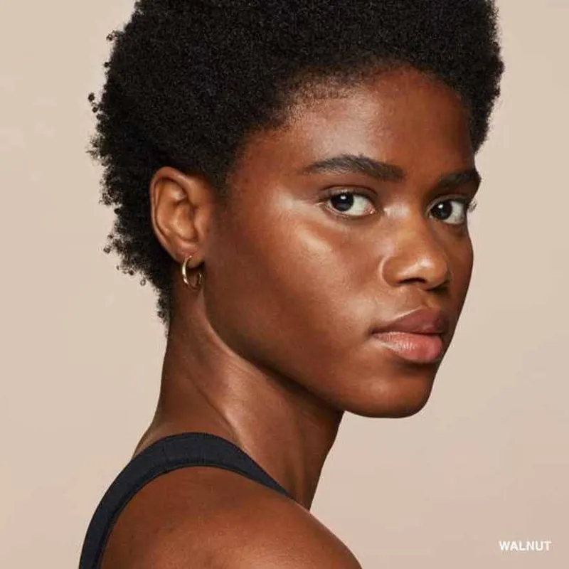 Bild 2 för Bobbi Brown Skin Concealer Stick Walnut