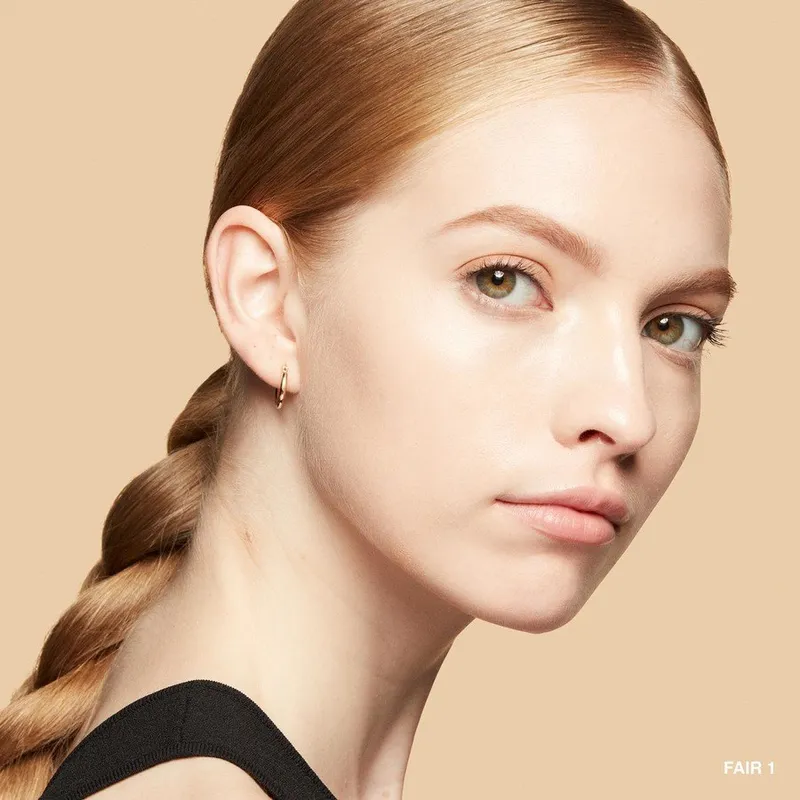 Bild 4 för Bobbi Brown Vitamin Enriched Skin Tint Spf15 Fair 1