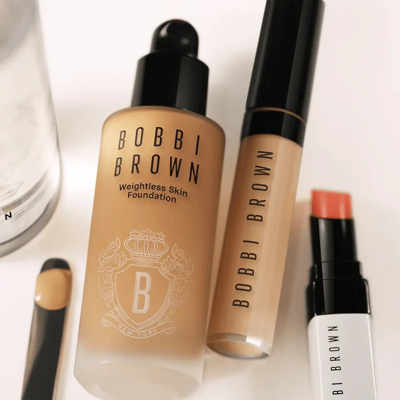 Bild 8 för Bobbi Brown Weightless Skin Foundation SPF15 Neutral Natural 30ml