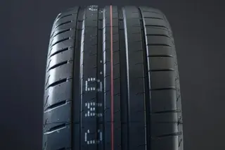 Produktfoto för Bridgestone Potenza Sport ( 225/35 ZR19 (88Y) XL EVc )