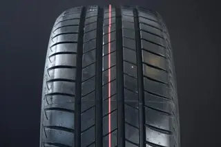 Produktfoto för Bridgestone Turanza T005 ( 215/65 R16 98H )