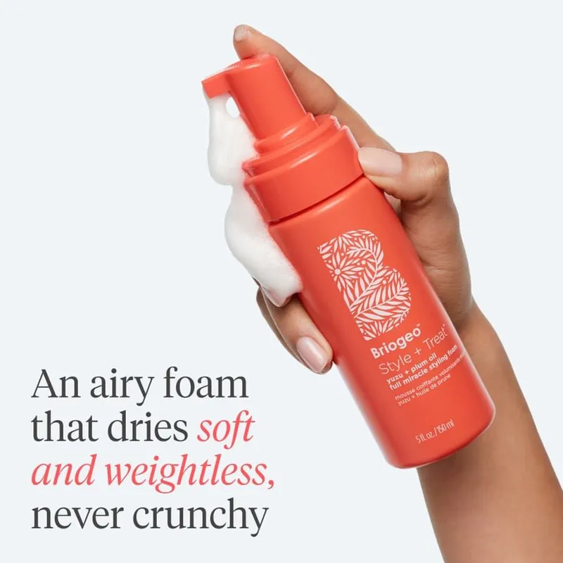 Bild 4 för Briogeo Style + Treat Yuzu + Plum Oil Full Miracle Styling Foam 150 ml