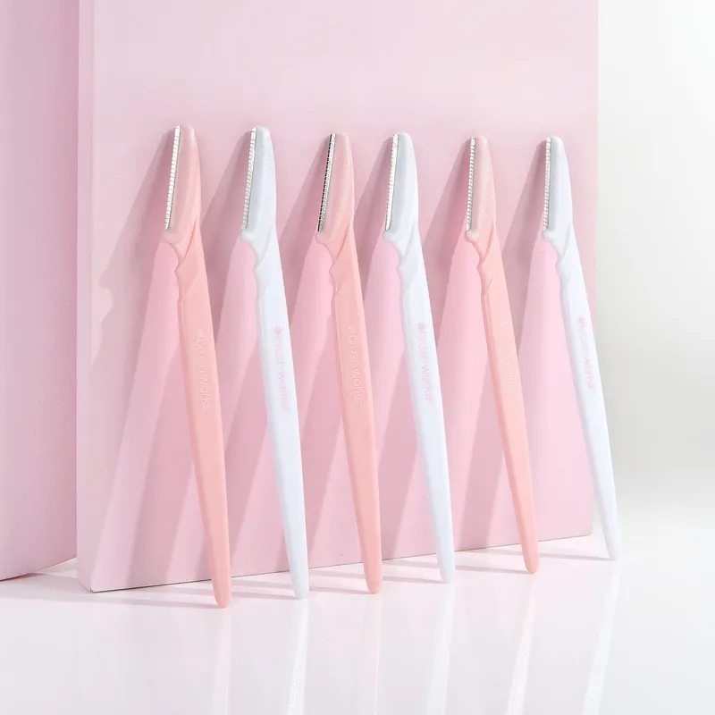 Bild 2 för Brushworks Angled Dermaplaners (Pack of 6)