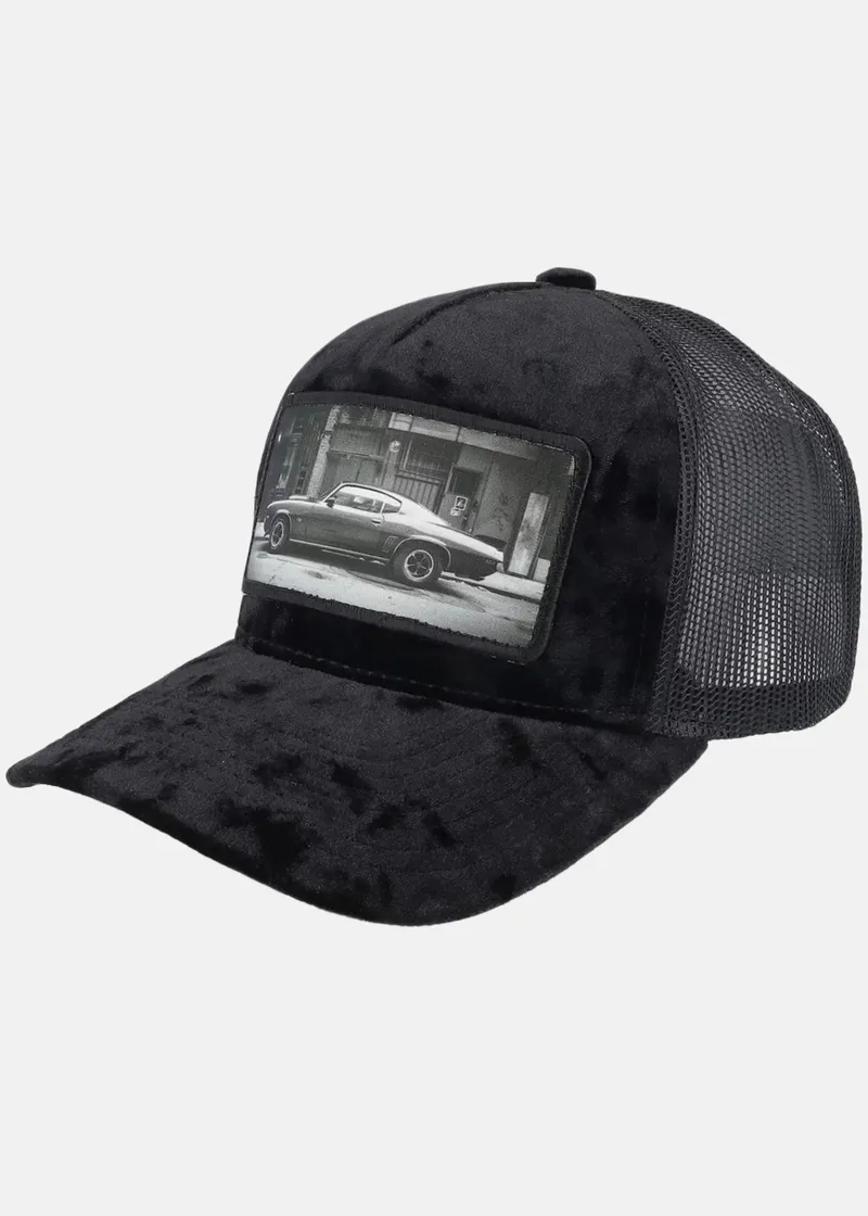 Bild 1 för Calza Pennello - Svart trucker Keps - American Muscle Car In The Street Velvet Black A-Frame Trucker @ Hatstore