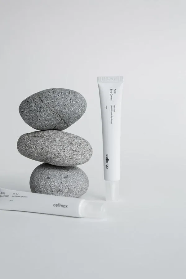 Bild 6 för Celimax The Real Noni Ultimate Eye Cream 20 ml