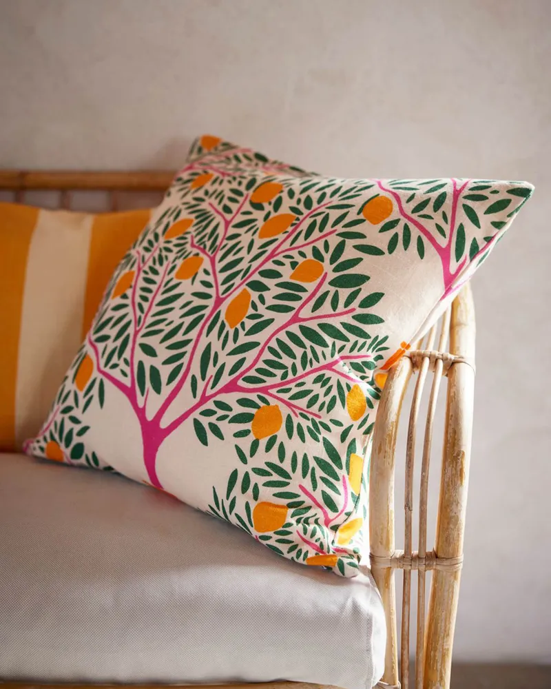 Bild 2 för Classic Collection Lemon garden kuddfodral 50x50 cm Grön