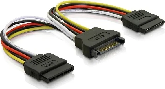 Alternativ bild 0 för Deltaco Y-strömadapter för 15-pin SATA-ström