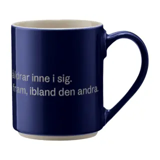 Produktfoto för Design House Stockholm - Mugg Blå - Man har ju alla åldrar inne i sig… 35 cl Blå