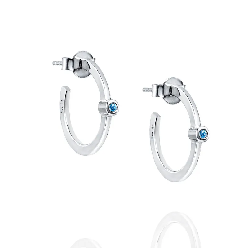 Alternativ bild 0 för Efva Attling - Micro Blink Hoops - Blue Topaz