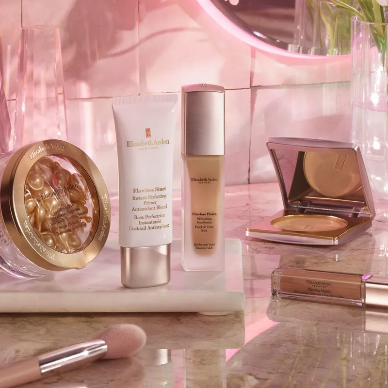 Bild 10 för Elizabeth Arden Ceramide Lift and Firm Foundation 510N 30 g