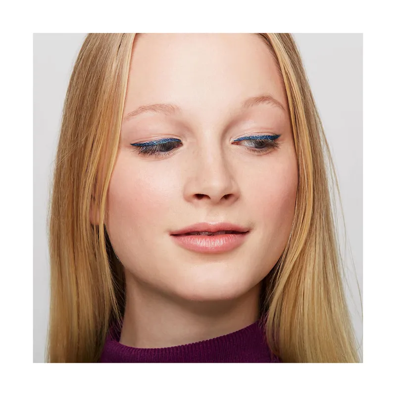 Bild 4 för essence Longlasting Eye Pencil 18h + Waterproof 09 Cool Down