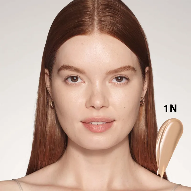 Bild 2 för Estée Lauder Futurist Soft Touch Brightening Skincealer 1N Light