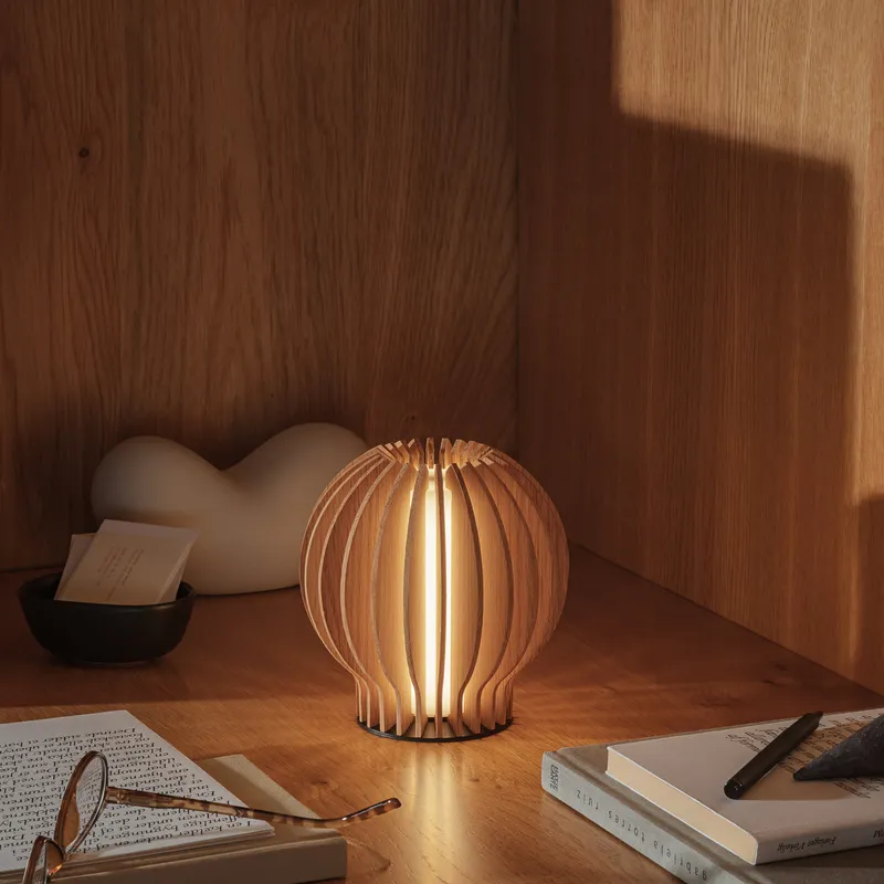 Bild 2 för Eva Solo Radiant rund LED-lampa, ek