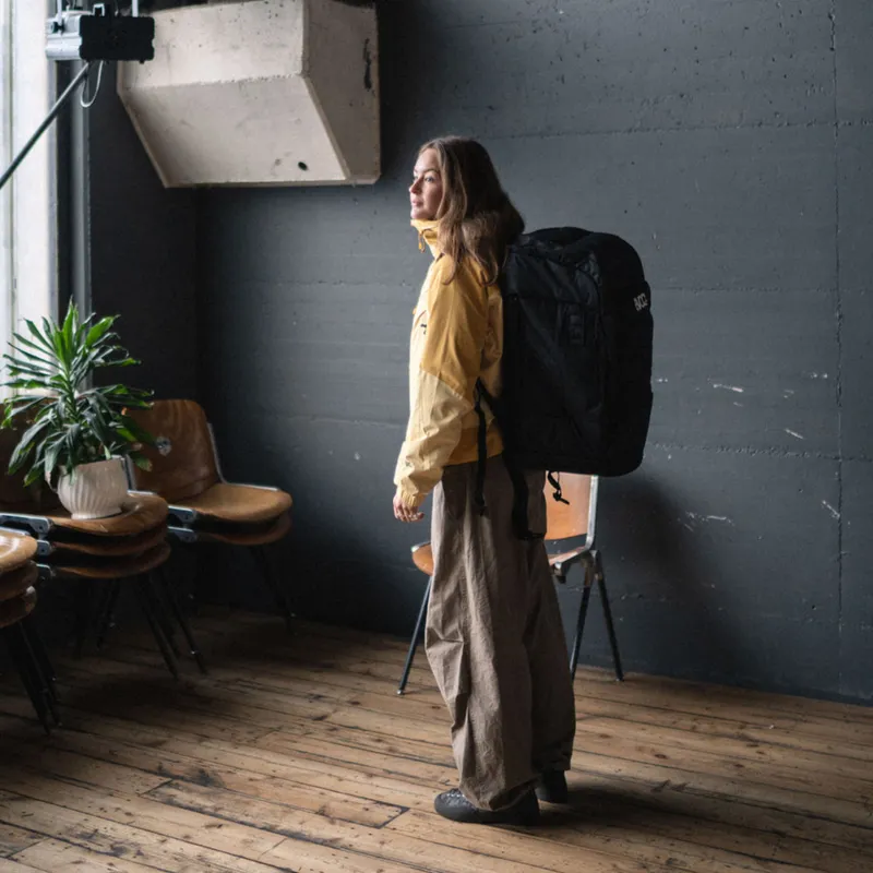 Bild 2 för EVOC GEAR BACKPACK 60 -utrustningsryggsäck, svart