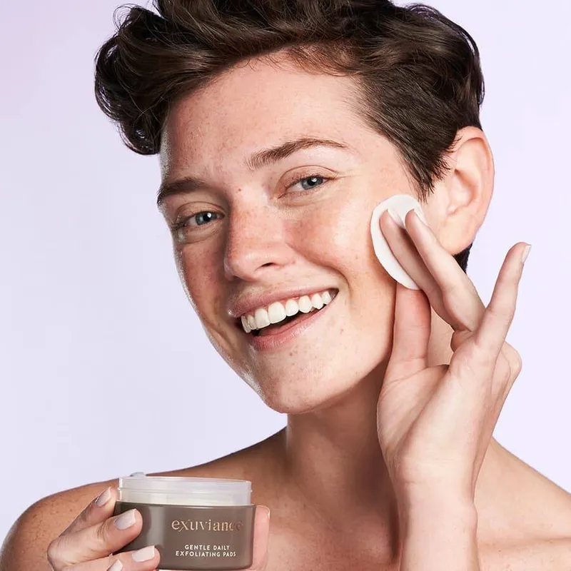 Bild 10 för Exuviance Gentle Daily Exfoliating Pads