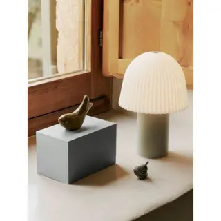 Produktfoto för Ferm Living - Frill Portable Lamp - Bärbar lampa - Cashmere/White - W15.4 x D0 x H22 cm