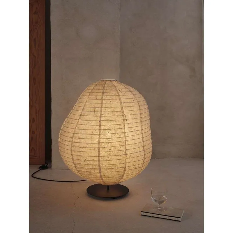 Bild 2 för ferm LIVING - Kurbis Golvlampa Low Natural/Svart