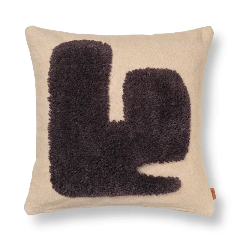 Alternativ bild 0 för ferm LIVING Lay kudde 50x50 cm Sand / Dark Brown