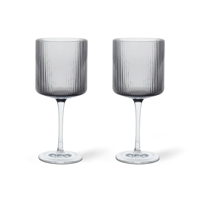 Alternativ bild 0 för ferm LIVING - Ripple Röd Wine Glasses Set of 2 Smoked Grå
