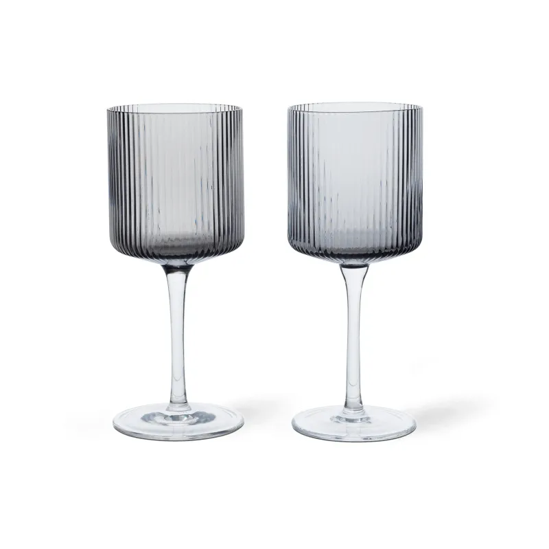 Alternativ bild 0 för ferm LIVING - Ripple Vit Wine Glasses Set of 2 Smoked Grå